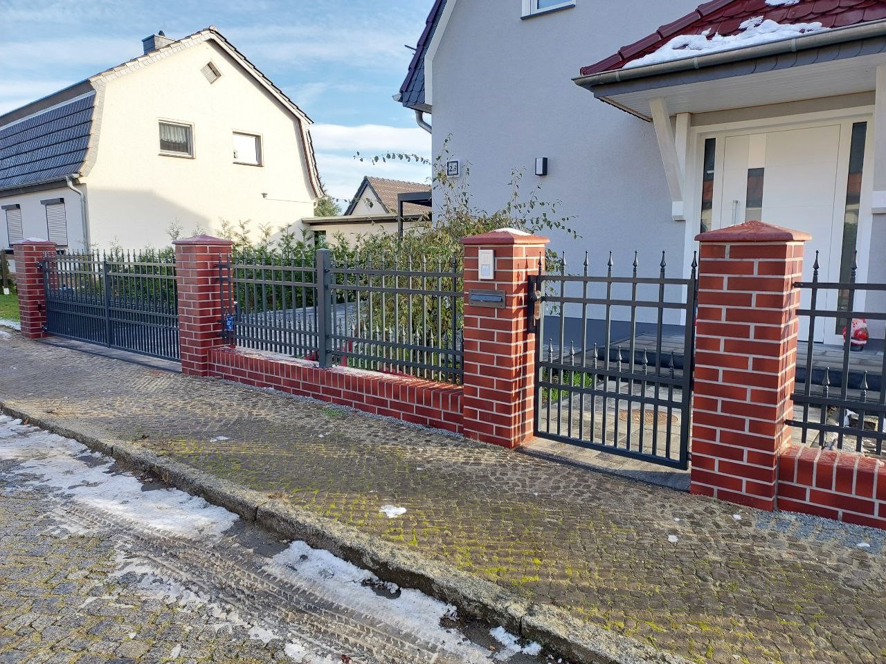 Boizzaun Zäune auf Mauerwerk mit Säulen für Ihr Grundstück!